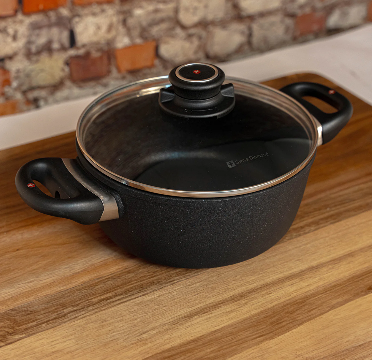 XD 5.5 qt Nonstick Stock Pot with Lid